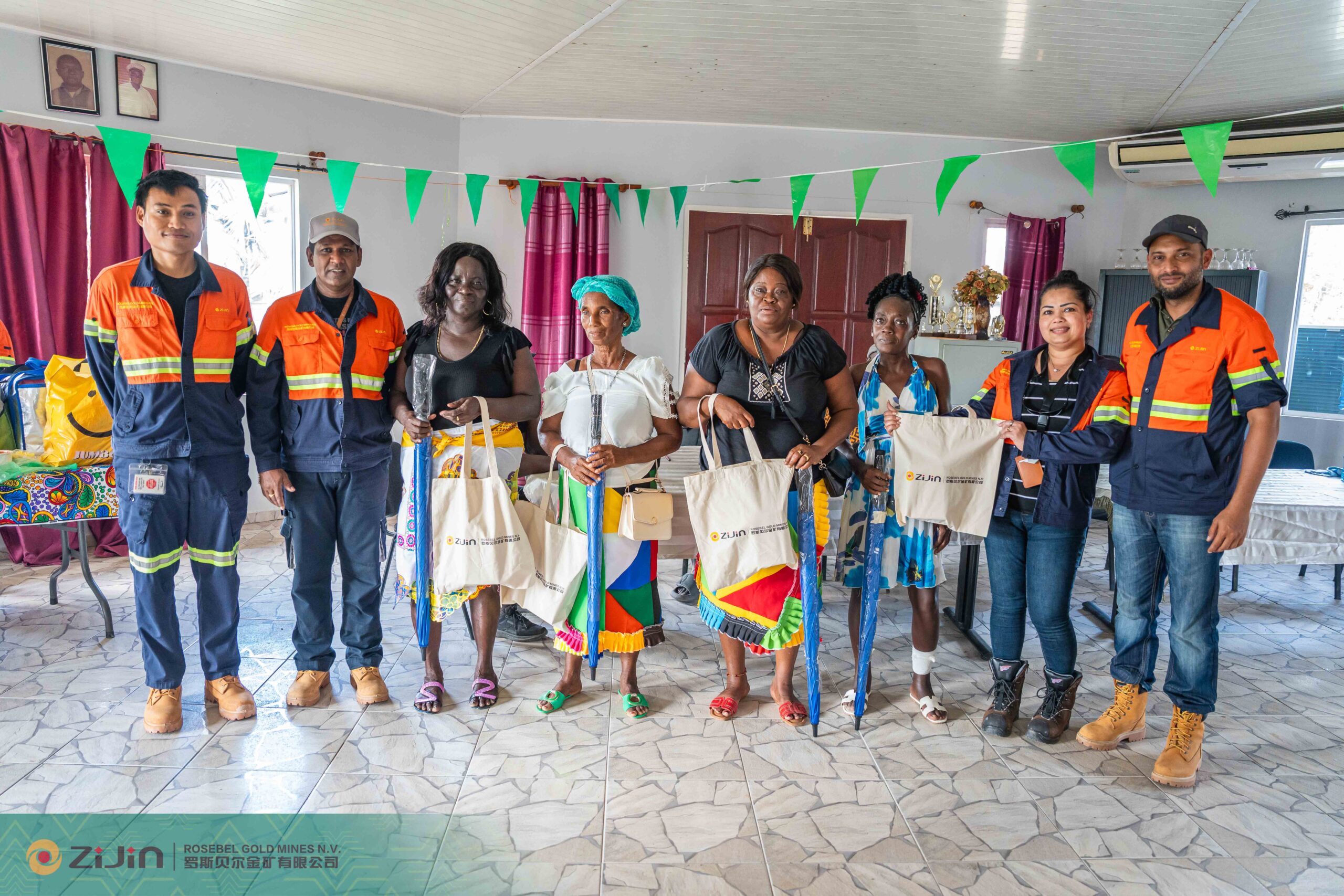 Village_walk-about-248