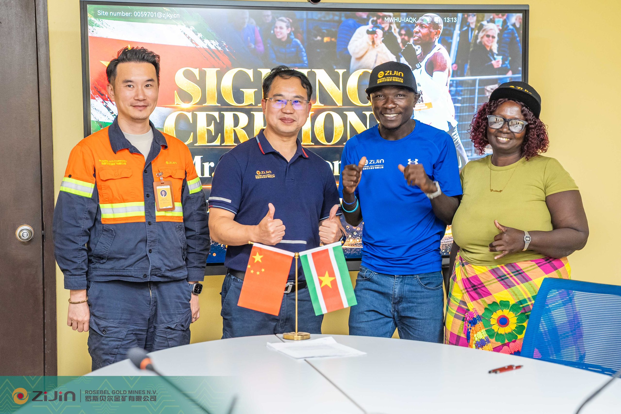 signing-Pomba-12